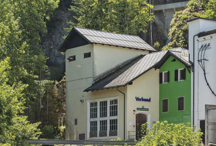 Der Verbund betreibt am Fuß der Talbachklamm ein Kraftwerk, sieht jedoch – ebenso wie die Kapsch Holding – noch Ausbaupotenzial. Die Gemeinde versucht mittels Naturschutzgutachten einen weiteren Ausbau zu verhindern. 
Foto: Ennstaler