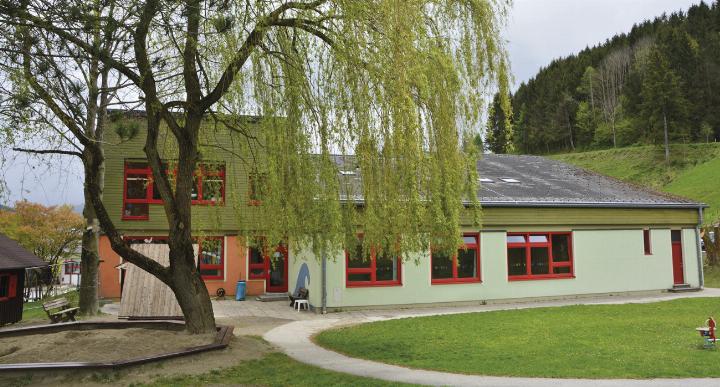 Nicht nur die Volksschule, sondern auch Lassings Kindergarten und Kinderkrippe mussten evakuiert werden. Foto: o.K.