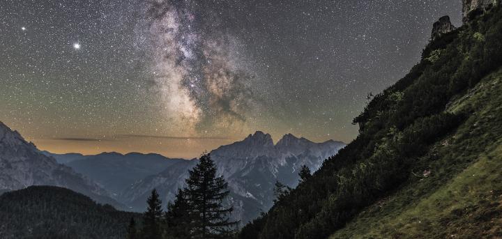 Die Milchstraße mit bloßem Auge betrachten. Das kann man künftig im ersten Dark Sky Reserve Österreichs. Foto: Andreas Hollinger
