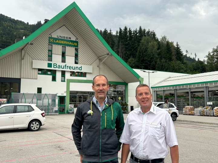 33 Jahre lang führte Peter Kohlbrat (links) den Baufreund in Schladming. Seit März hat sein Nachfolger Thomas Gruber die Marktleitung inne.