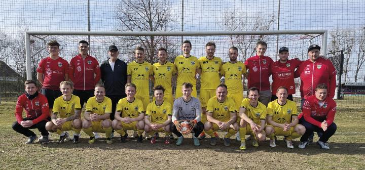 Die Mannschaft des SV Pruggern holte sich beim Trainingslager in Fürstenfeld den letzten Feinschliff für die Frühjahrsmeisterschaft. Foto: SV Pruggern