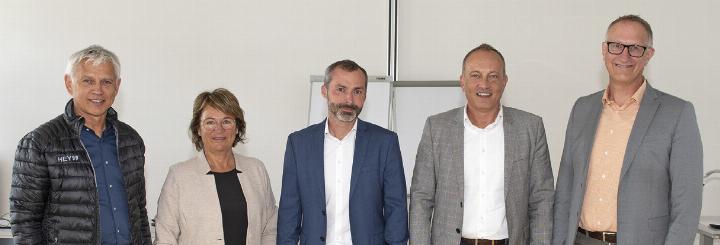 Präsentierten Eckpunkte des ÖVP-Wahlprogramms (von links): Egon Hierzegger, Pauline Häusler, Christian Haider, Armin Forstner, Egon Gojer. Foto: Ennstaler