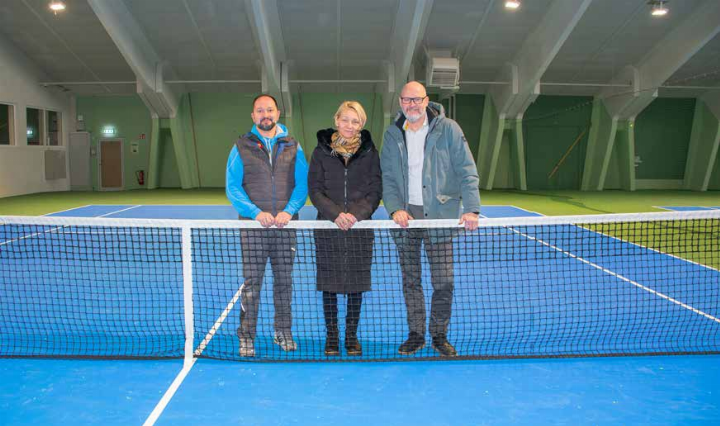 WSV-Sektionsleiter Joe Berger mit Christian und Petra Enhuber von der Pletzer-Gruppe.
Foto: Ennstaler
