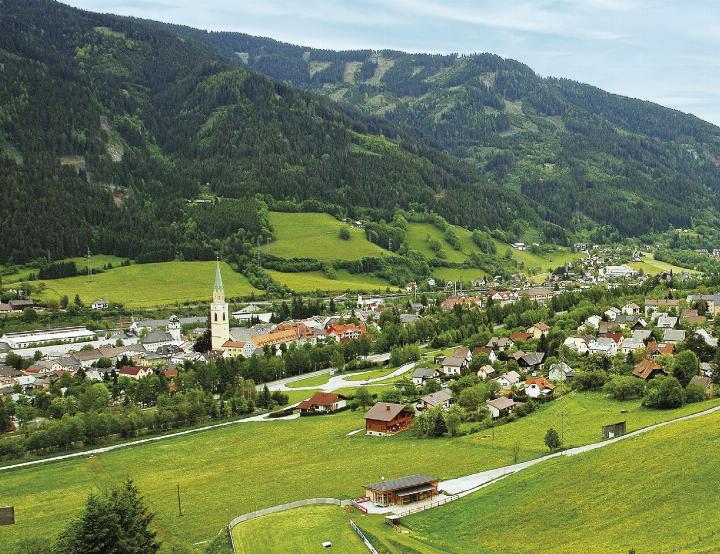 A9, Eisenbahn und Bundesstraße: Trotz dreier Verkehrsadern ist weiterhin kein verbesserter Lärmschutz für Rottenmann in Sicht. Foto: o.K.