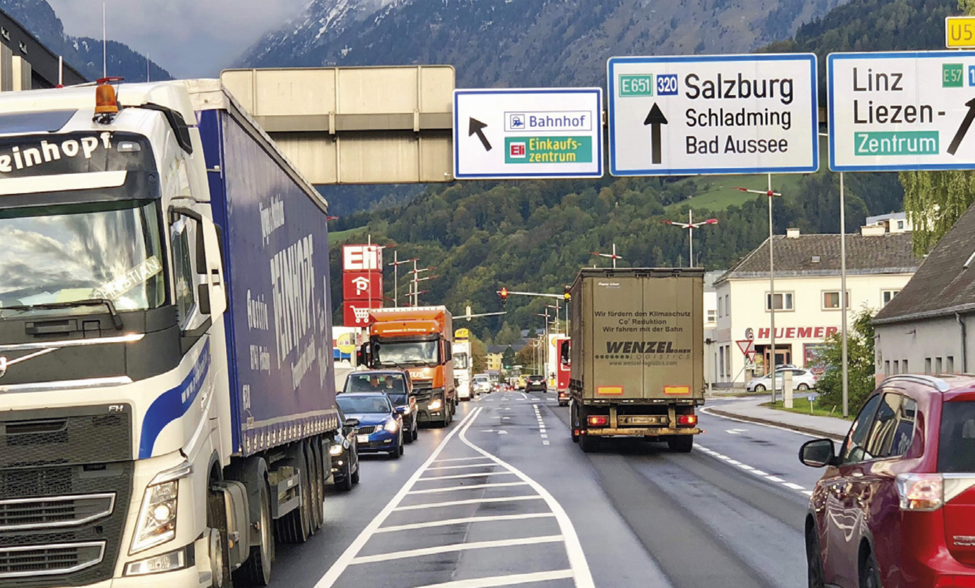 Die Verkehrsbelastung bleibt eines der größten Anliegen der Bevölkerung. 
Foto: ÖVP Liezen-Weißenbach - Das Bild wird blockiert. – Möglicherweise durch einen aktiven Adblocker.