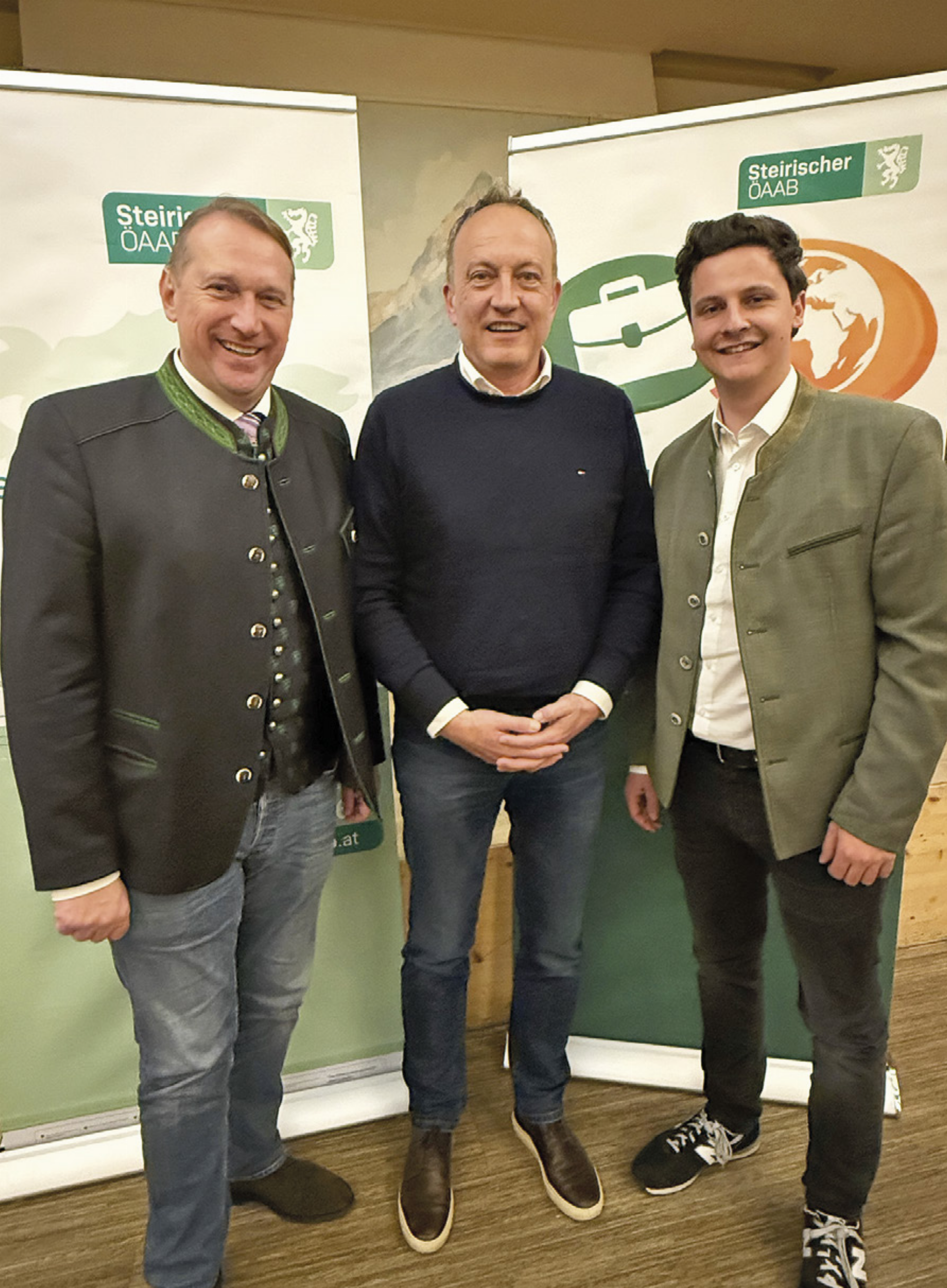 ÖAAB-Landesobmann Günther Ruprecht, Bezirksobmann LAbg. Bgm. Armin Forstner und Landesgeschäftsführer Lukas Tödling diskutierten in Aigen im Ennstal mit Arbeitsnehmern über aktuelle Themen. Foto: ÖAAB Bezirk Liezen - Das Bild wird blockiert. – Möglicherweise durch einen aktiven Adblocker.