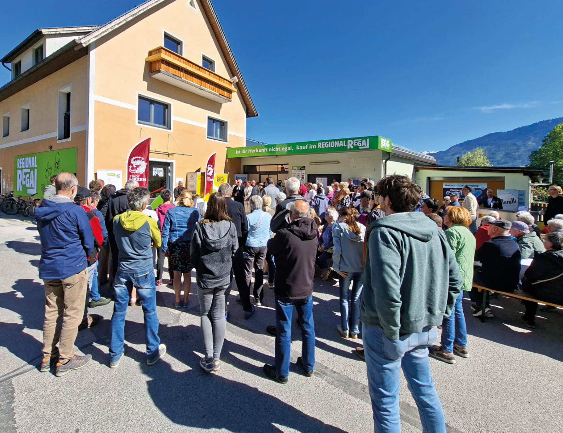 Bild: Großer Andrang bei der Eröffnung des neuen Regional-Regals in Weißenbach bei Liezen.

Foto: Stadtgemeinde Liezen - Das Bild wird blockiert. – Möglicherweise durch einen aktiven Adblocker.