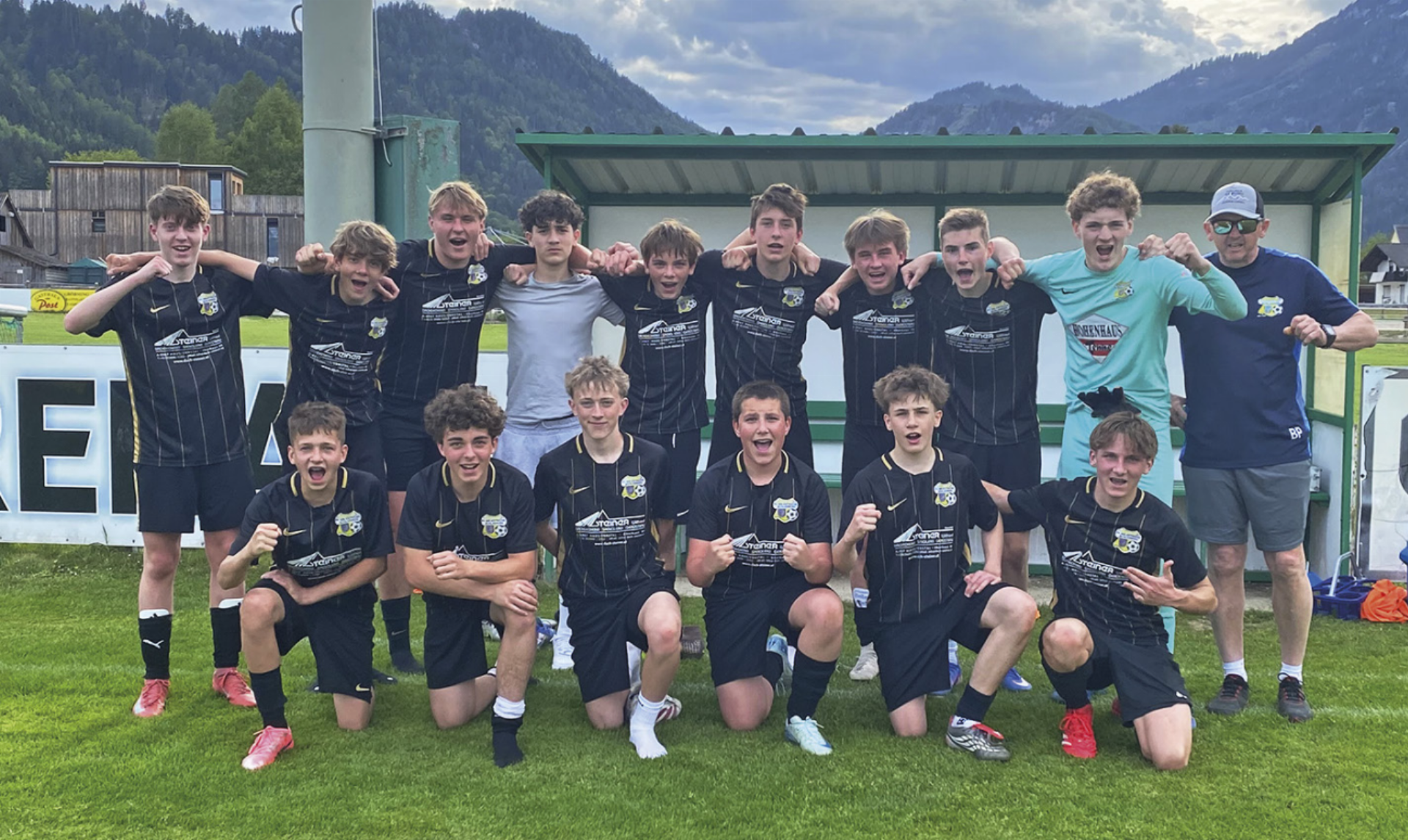 Die U16 des FC Schladming feierte gegen ihre Alterskollegen aus Gröbming einen souveränen 6:1-Sieg. Foto: FCS - Das Bild wird blockiert. – Möglicherweise durch einen aktiven Adblocker.