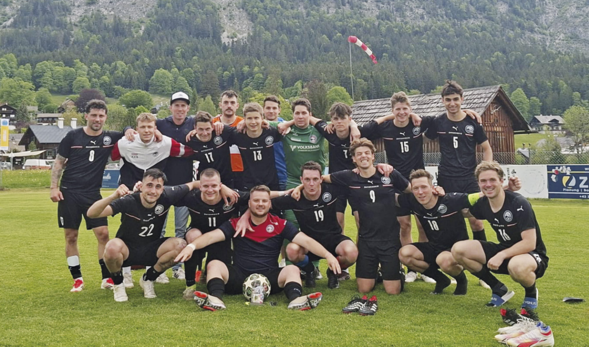 Die Mannschaft des FC Ausseerland bleibt mit einem 3:2-Sieg gegen Schladming II dem Leader SV Pruggern auf den Fersen. Foto: FCA - Das Bild wird blockiert. – Möglicherweise durch einen aktiven Adblocker.