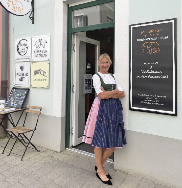 Bettina Grieshofer hat das Narzissenparfum „Eau de Narcisse“ entwickelt.
Foto: Grieshofer Bettina Grieshofer hat das Narzissenparfum „Eau de Narcisse“ entwickelt.
Foto: Grieshofer
