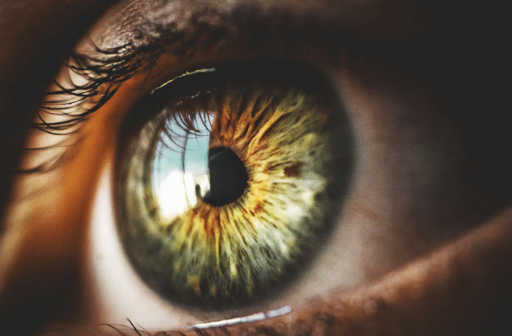 Eine Vision inspiriert. Klare Visionen schaffen klare Wege. Eine Vision inspiriert. Klare Visionen schaffen klare Wege.