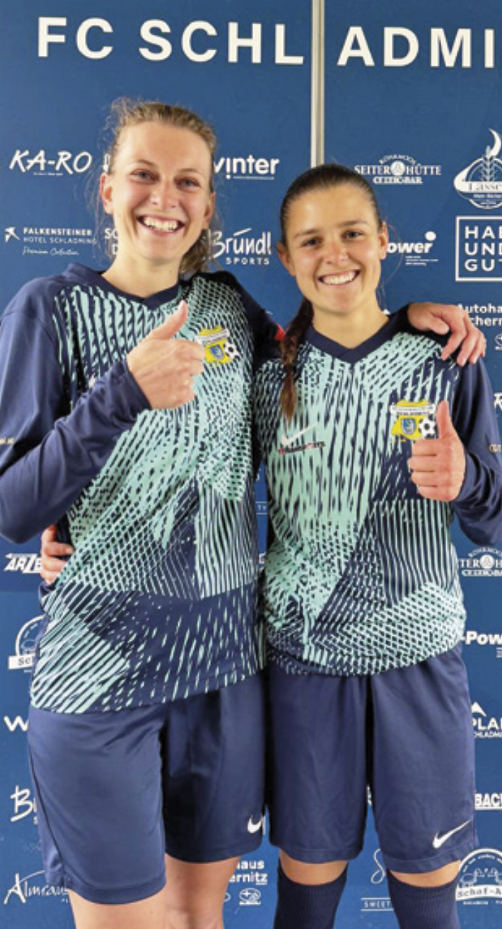 Jennifer Stangl und Maya Josephine Kielmann erzielten die Tore der Schladminger Damenelf beim glanzvollen 2:1-Heimsieg gegen den Tabellendritten FC Pinzgau Saalfelden.