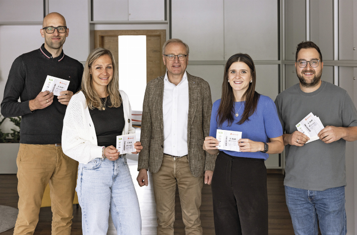 Laufen für eine Vision: Jürgen Stummer, Renate Stachl, GF Johannes Pauritsch, Elena Maxones, Philipp Kerschbaumer (von li.) von der Landmarkt KG. Foto: Constanze Stangl