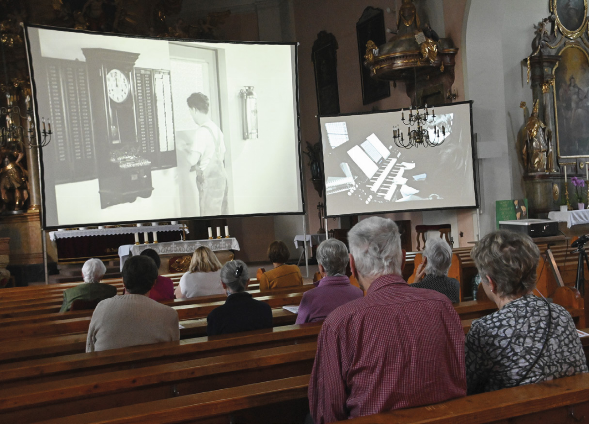 Charly Chaplins Stummfilmklassiker „Modern Times“ untermalte der Organist Ludwig Zettler. Foto: Griehsebner - Das Bild wird blockiert. – Möglicherweise durch einen aktiven Adblocker.