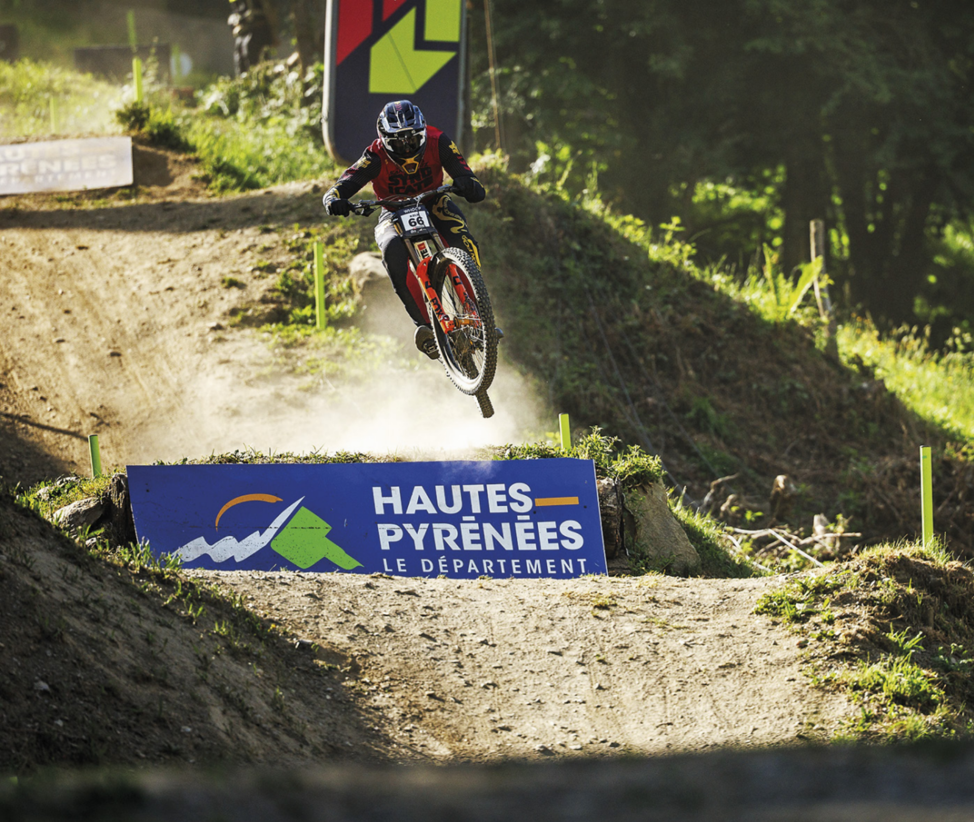 Der Downhill-Profi Andreas Kolb ortet noch Verbesserungspotenzial, um sein Bike „am Limit zu bewegen“.

Foto: Sven Martin - Das Bild wird blockiert. – Möglicherweise durch einen aktiven Adblocker.