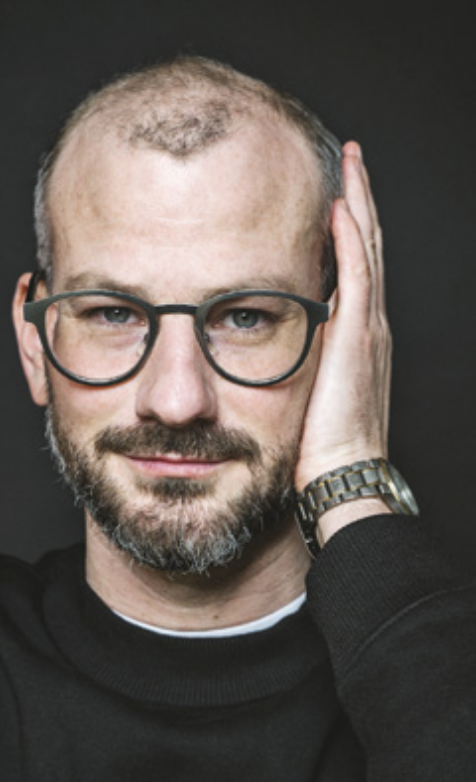 Philipp Oberlohr sprengt Denkmuster und hinterfragt vermeintliche Grenzen.
Foto: Fürtbauer - Das Bild wird blockiert. – Möglicherweise durch einen aktiven Adblocker.