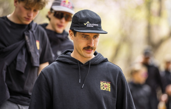 Für Andreas Kolb heißt es nun Kopf hoch. Auf den Downhill-Moutainbiker wartet die nächste Chance in der Lenzerheide.

Foto: Boris Beyer