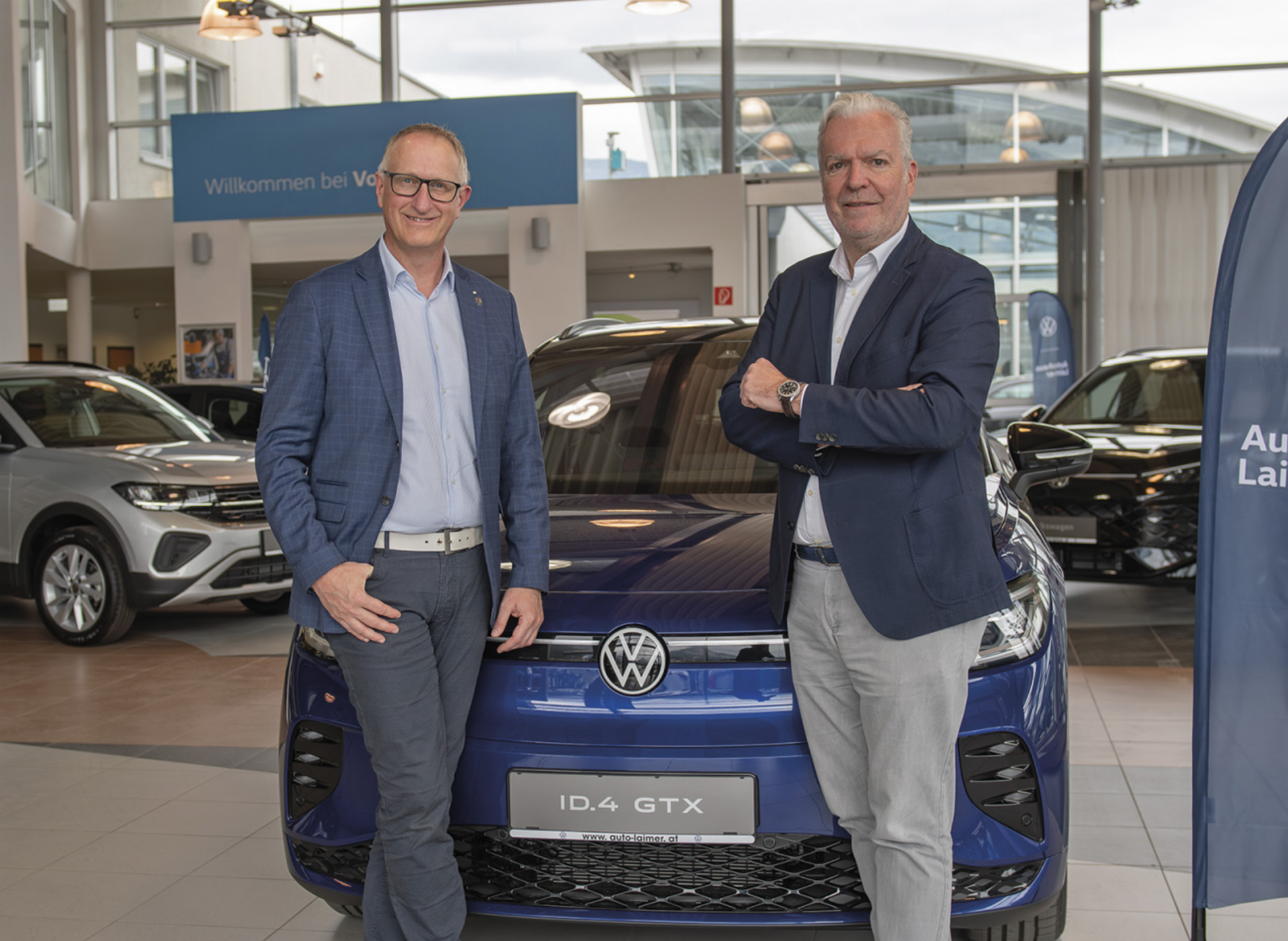Markenleiter Egon Gojer und Geschäftsführer Robert Engstler laden am kommenden Donnerstag zum Jubiläumsfest. Foto: Ennstaler - Das Bild wird blockiert. – Möglicherweise durch einen aktiven Adblocker.