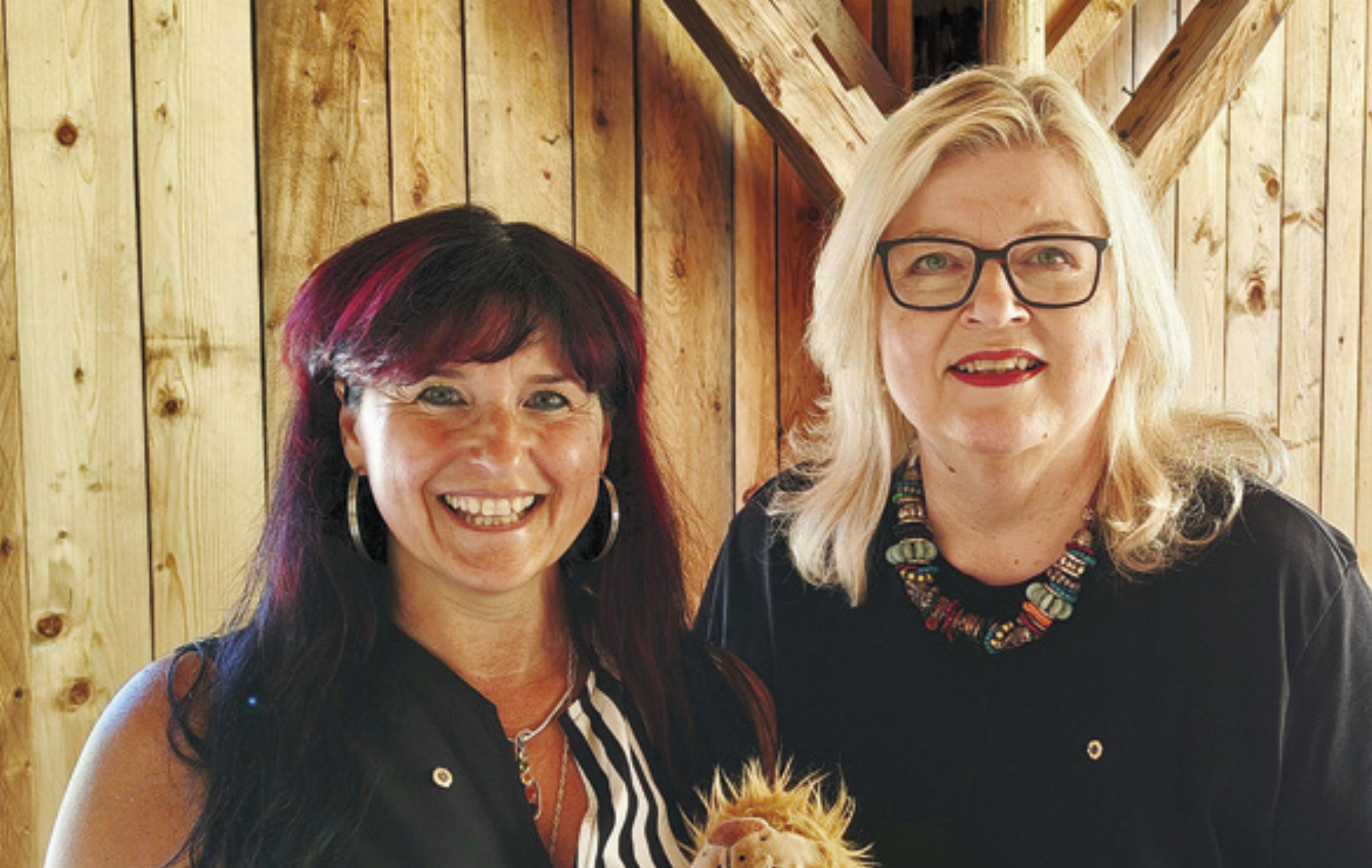 Barbara Maxonus übergab das Amt der Präsidentin an Angelika Rehner (re.), die den Charity-Club ein Jahr lang leiten wird.

Foto: Anasia - Das Bild wird blockiert. – Möglicherweise durch einen aktiven Adblocker.
