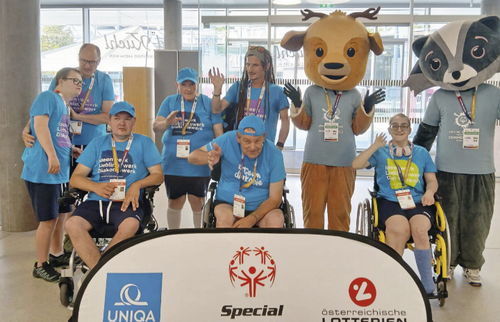Sommerspiele Special Olympics: Die erfolgreichen Athletinnen und Athleten vom Team Schladming bei den Wettkämpfen in Wien. Foto: Richard Stöger