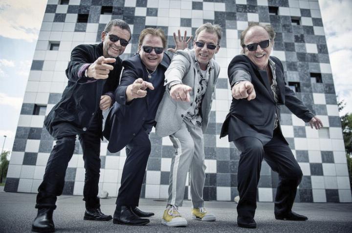 Musik-und-Lesung-Live-is-Life-