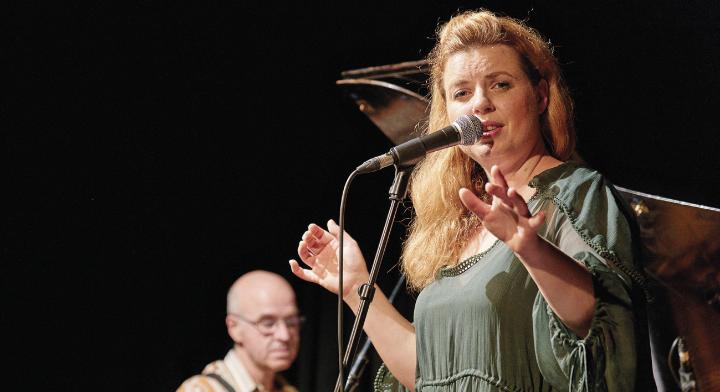 Jazz-trifft-Herz-Simone-Kopmajer-in-blarn