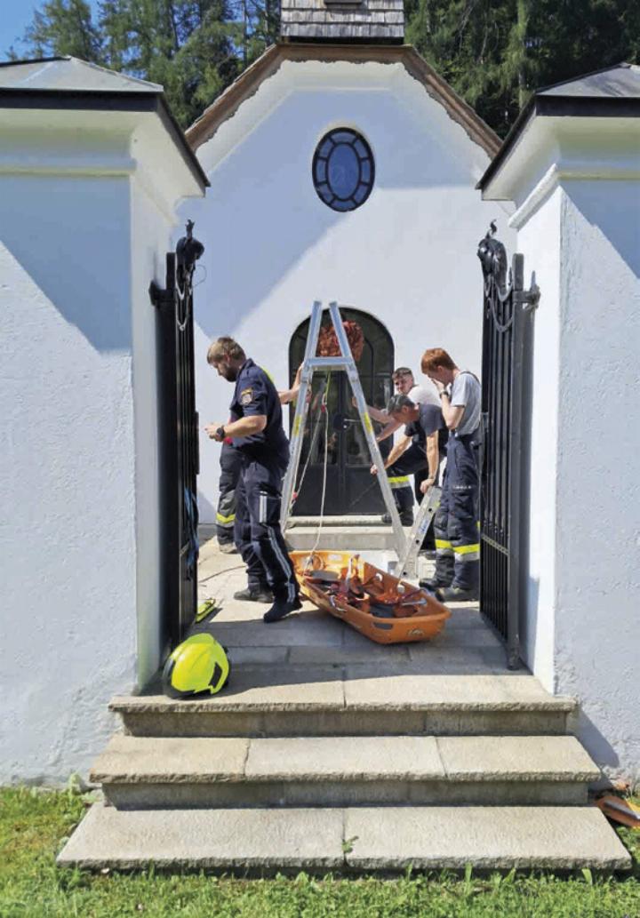 DONNERSBACH-Praktikant-st-rzte-in-Grab
