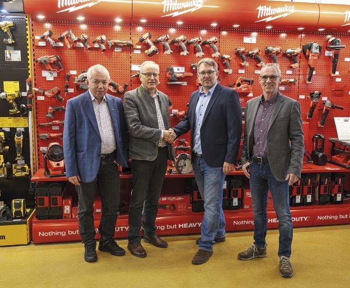 Landmarkt-bernimmt-Eisen-Mandl